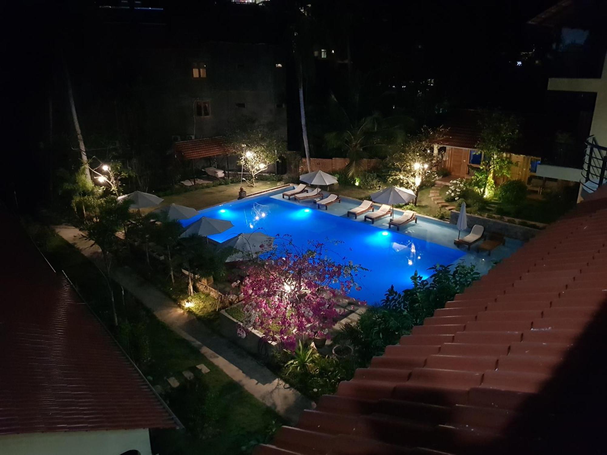 อะซูรา รีสอร์ต Hotel ฟู้โกว๊ก ภายนอก รูปภาพ