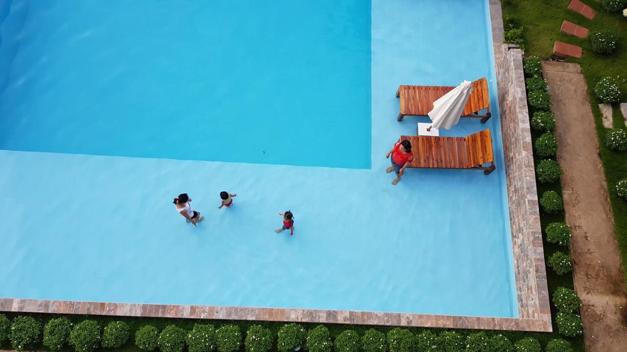 อะซูรา รีสอร์ต Hotel ฟู้โกว๊ก ภายนอก รูปภาพ