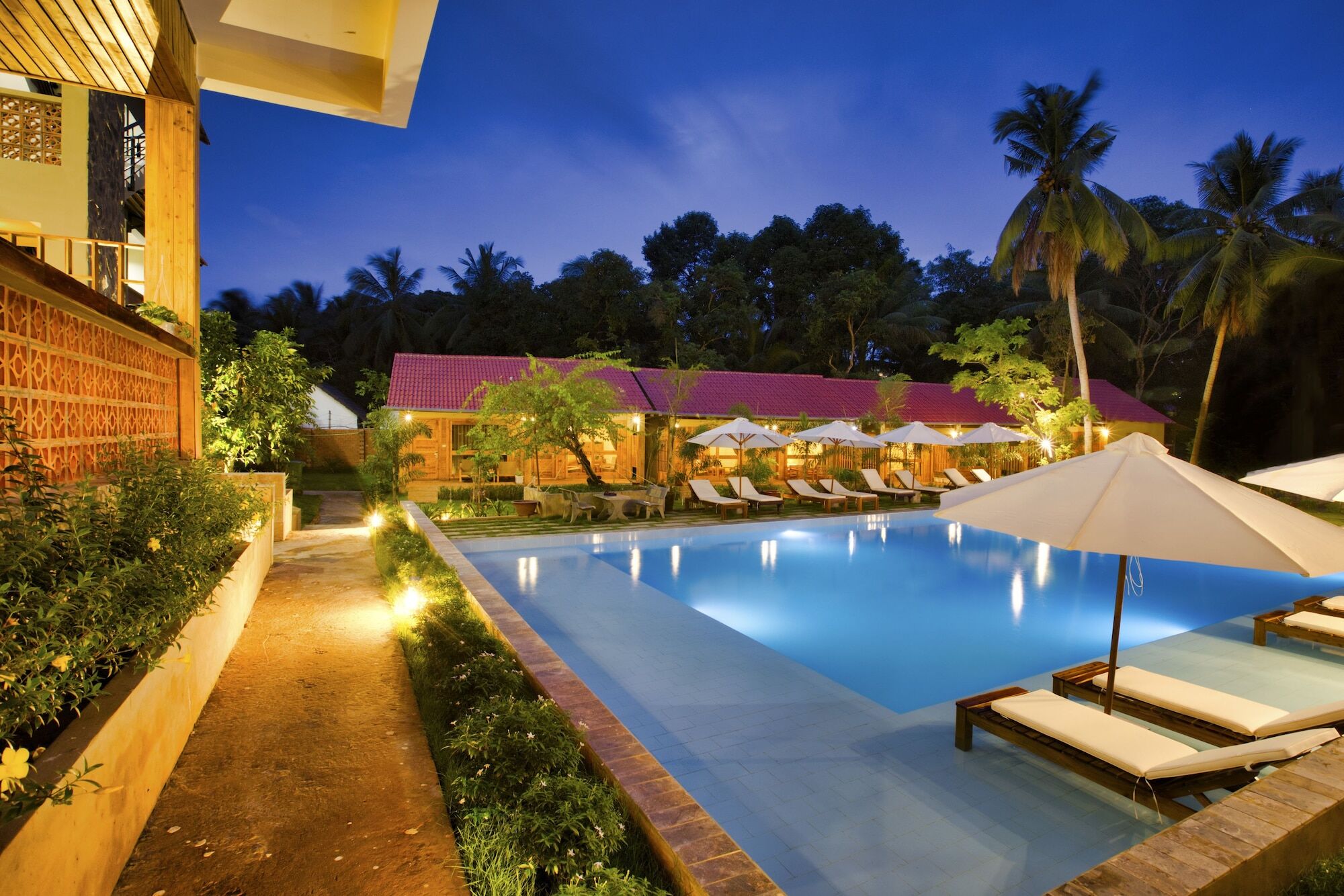 อะซูรา รีสอร์ต Hotel ฟู้โกว๊ก ภายนอก รูปภาพ